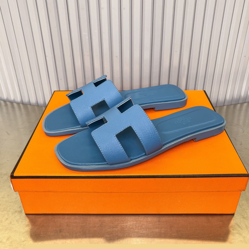 H**mes slippers
